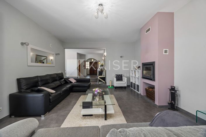 Image No.2-4 Bed Villa for sale