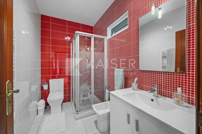 Image No.20-4 Bed Villa for sale