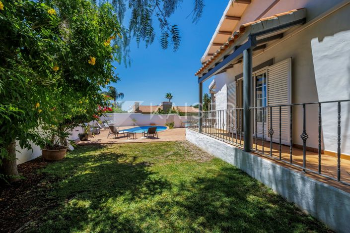 Image No.32-4 Bed Villa for sale