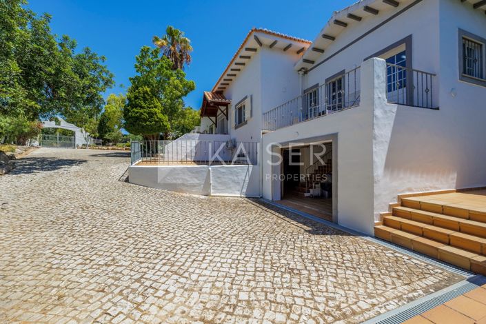 Image No.9-4 Bed Villa for sale