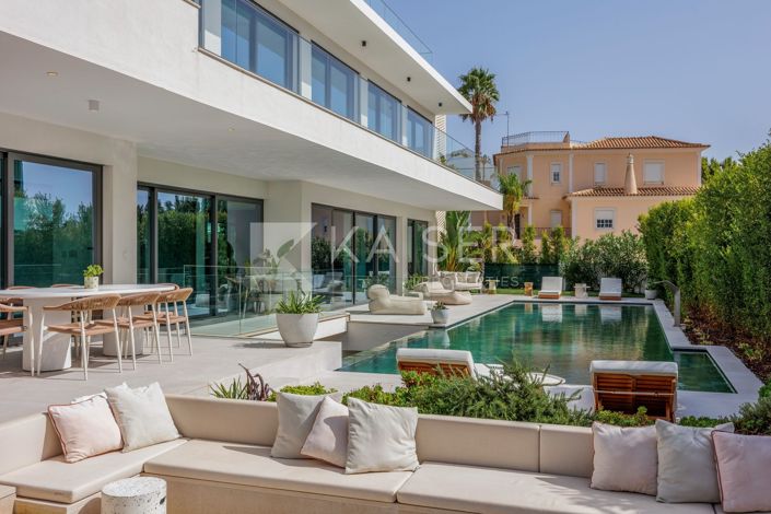 Image No.2-6 Bed Villa for sale
