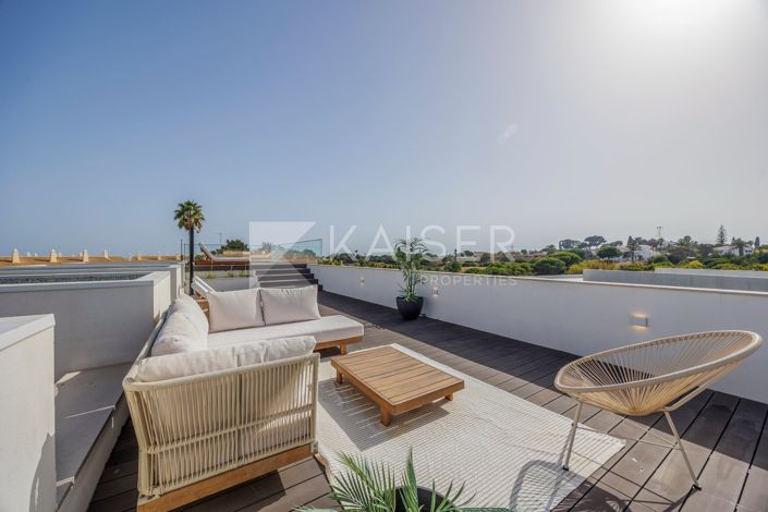 Image No.30-6 Bed Villa for sale