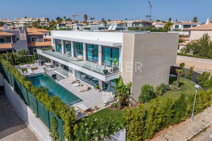 Image No.7-6 Bed Villa for sale