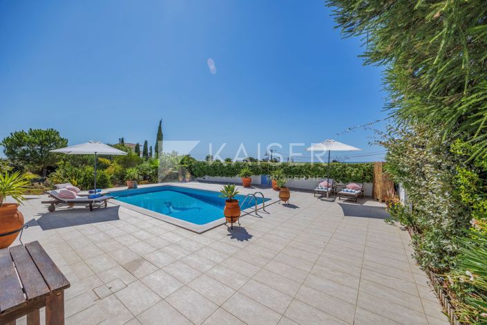 Image No.11-3 Bed Villa for sale