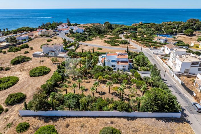 Image No.3-3 Bed Villa for sale