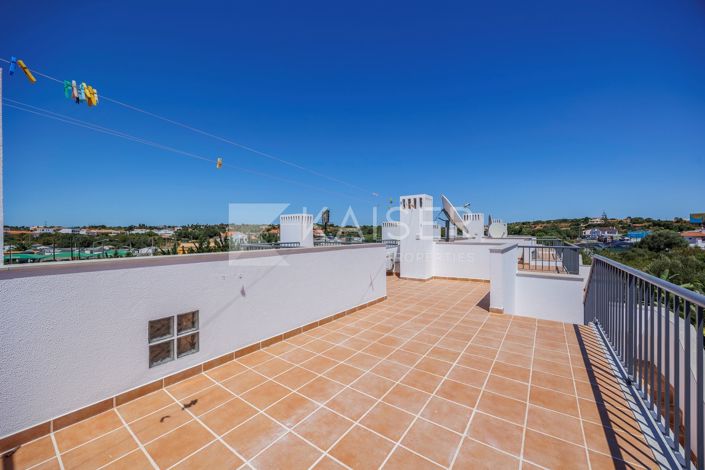 Image No.24-2 Bed Townhouse for sale