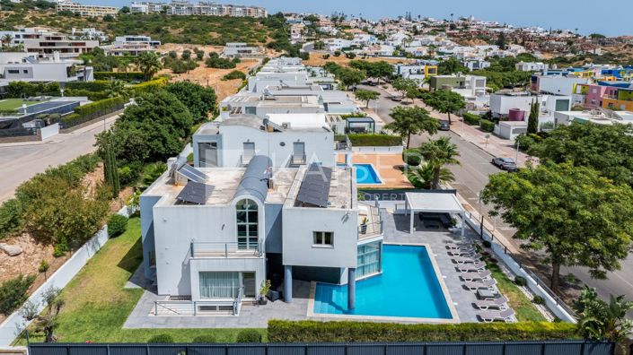 Image No.37-5 Bed Villa for sale