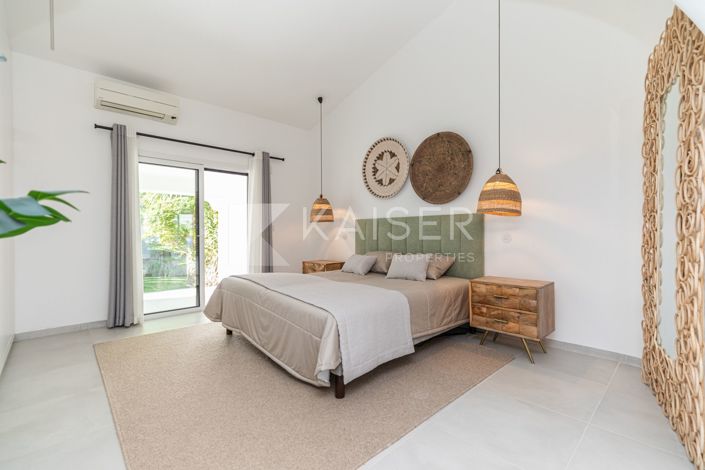 Image No.14-3 Bed Villa for sale