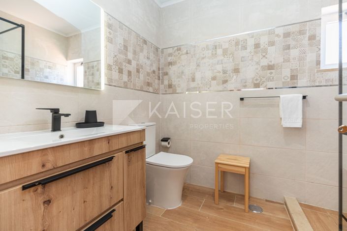 Image No.18-2 Bed Apartment for sale