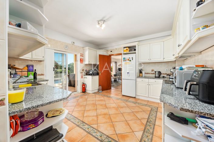 Image No.11-3 Bed Villa for sale