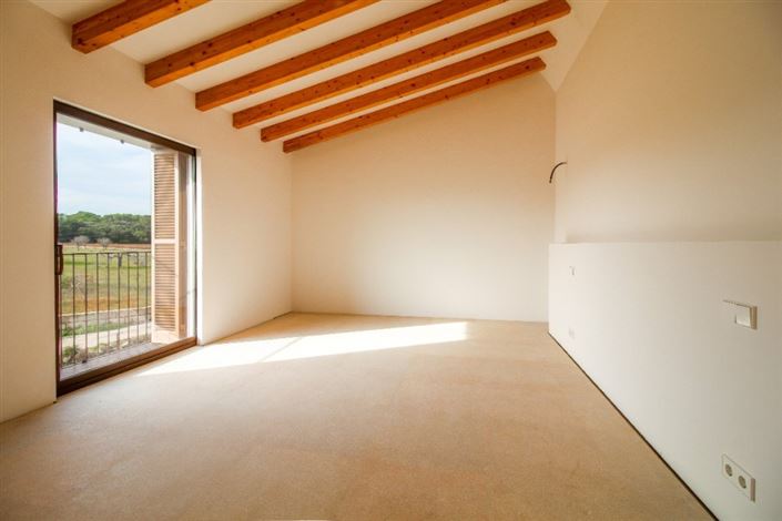 Image No.20-4 Bed Finca for sale