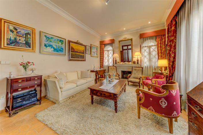 Image No.2-4 Bed Townhouse for sale