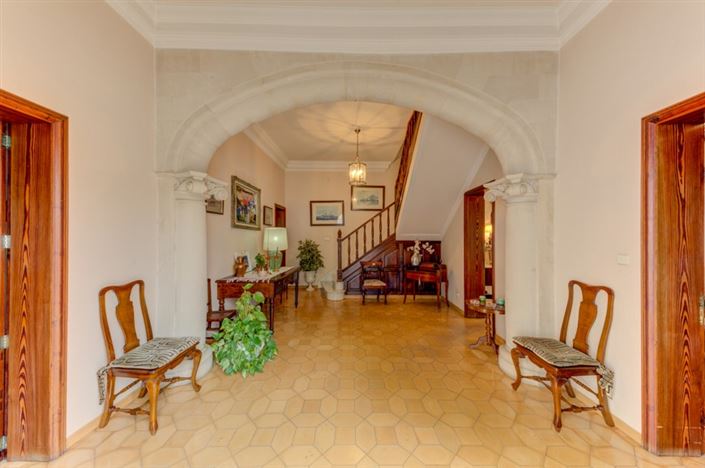 Image No.3-4 Bed Townhouse for sale