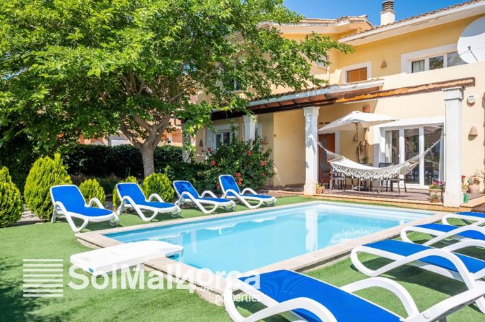 Image No.1-Villa de 5 chambres à vendre à Alcúdia