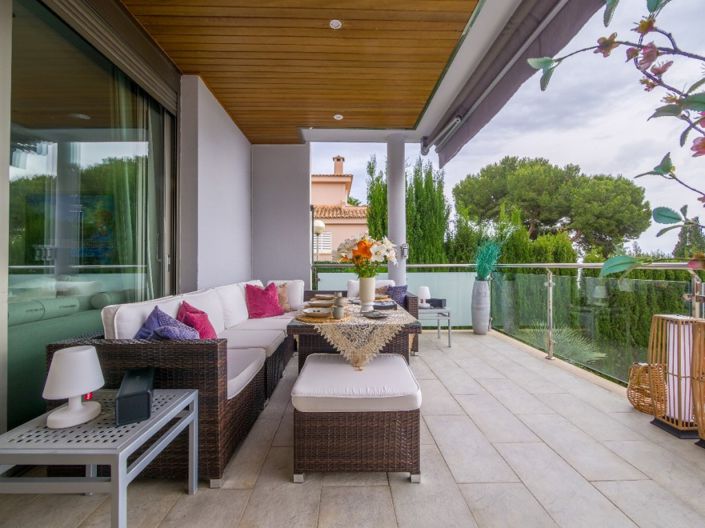 Image No.9-4 Bed Chalet for sale