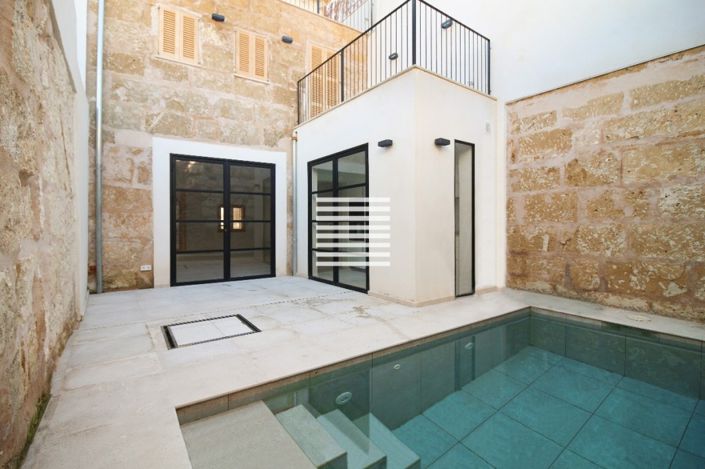 Image No.1-3 Bed Townhouse for sale