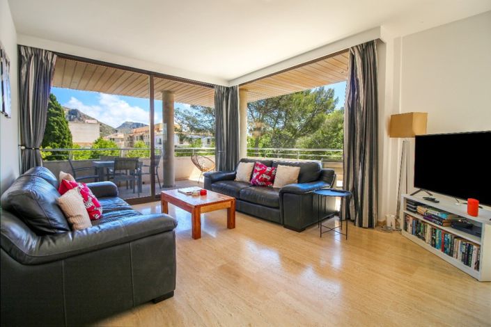 Image No.1-4 Bed Apartment for sale