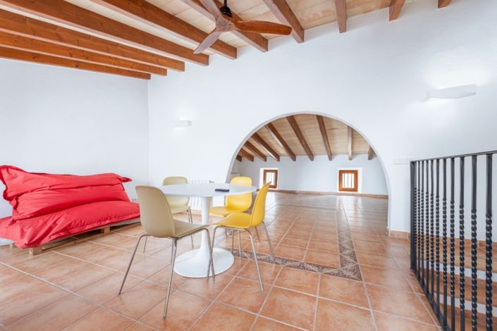 Image No.3-4 Bed Townhouse for sale