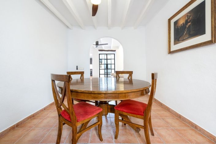 Image No.7-4 Bed Townhouse for sale