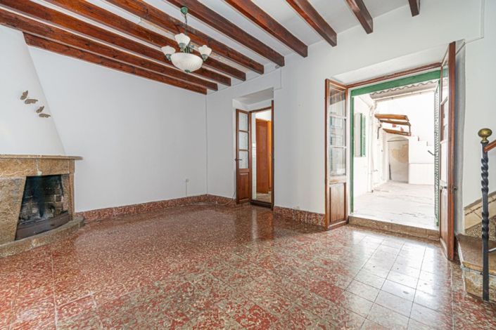 Image No.3-3 Bed Townhouse for sale