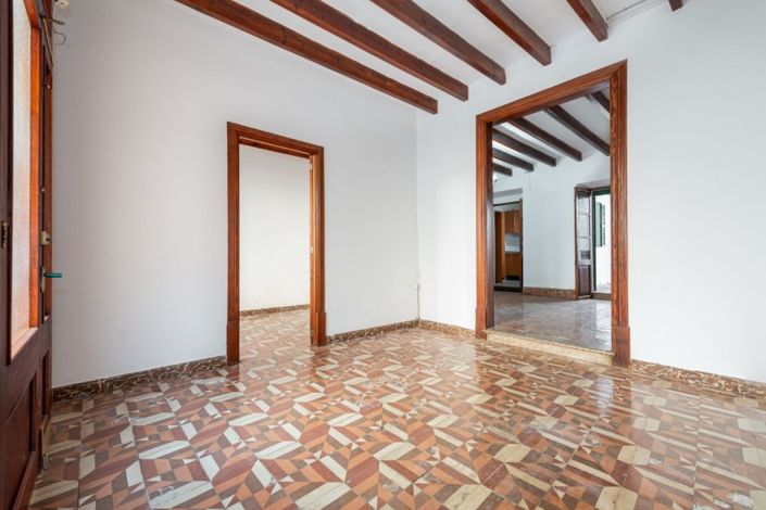 Image No.5-3 Bed Townhouse for sale