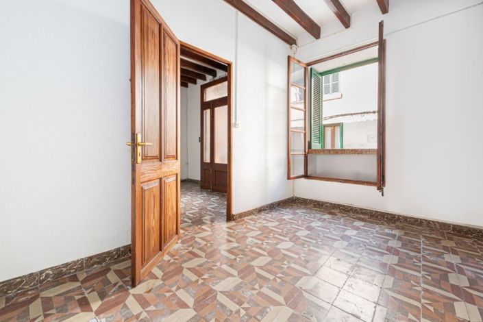 Image No.6-3 Bed Townhouse for sale