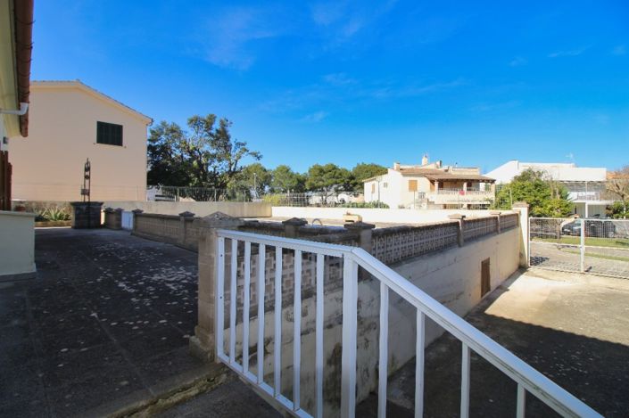 Image No.18-4 Bed Chalet for sale