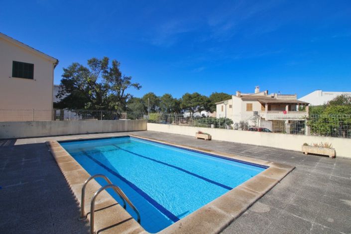 Image No.7-4 Bed Chalet for sale