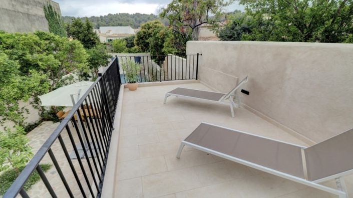 Image No.16-5 Bed Townhouse for sale