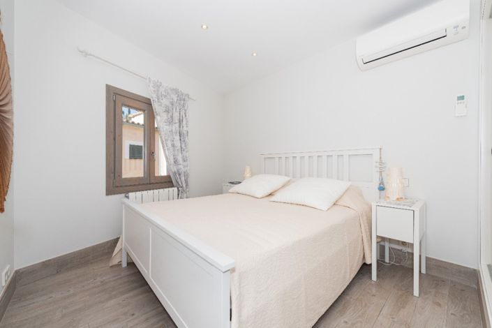 Image No.15-5 Bed Townhouse for sale