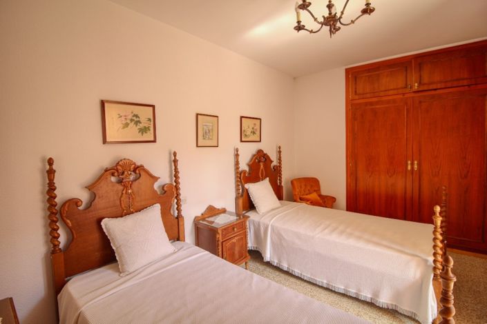 Image No.11-3 Bed Apartment for sale