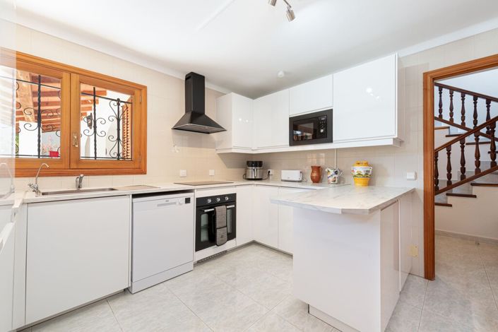 Image No.4-4 Bed Villa for sale