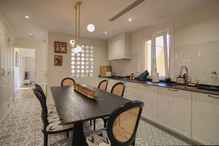 Image No.9-4 Bed Apartment for sale