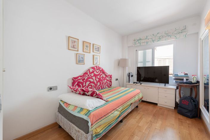 Image No.9-3 Bed Apartment for sale