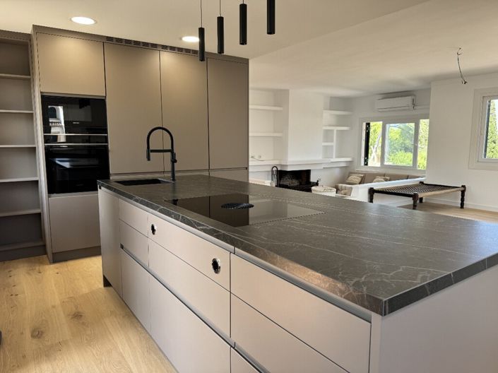 Image No.6-4 Bed Chalet for sale