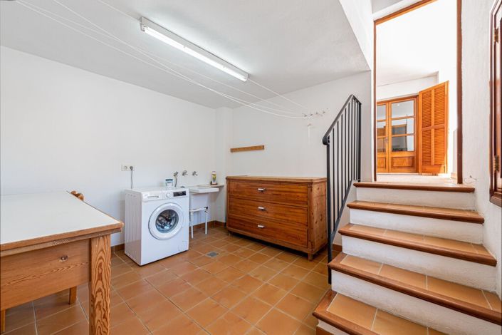 Image No.17-3 Bed Townhouse for sale