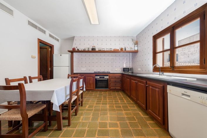 Image No.8-3 Bed Townhouse for sale