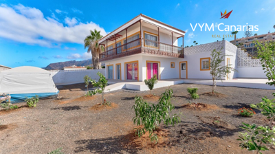 5 Bed Villa for sale