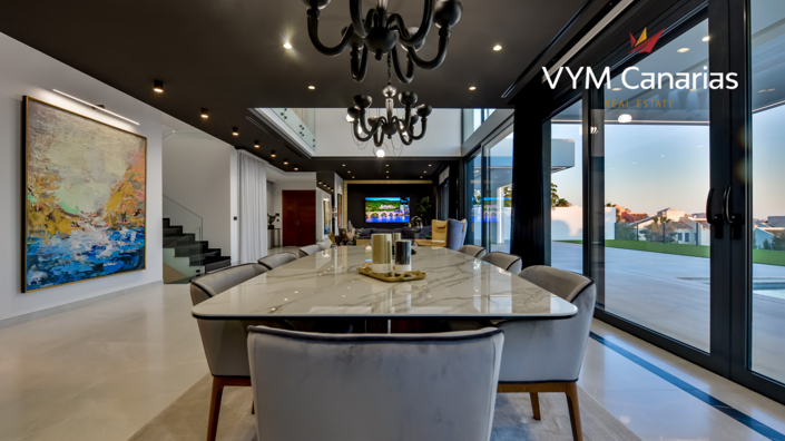 Image No.17-8 Bed Villa for sale