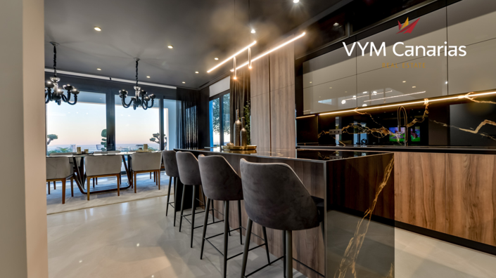 Image No.18-8 Bed Villa for sale