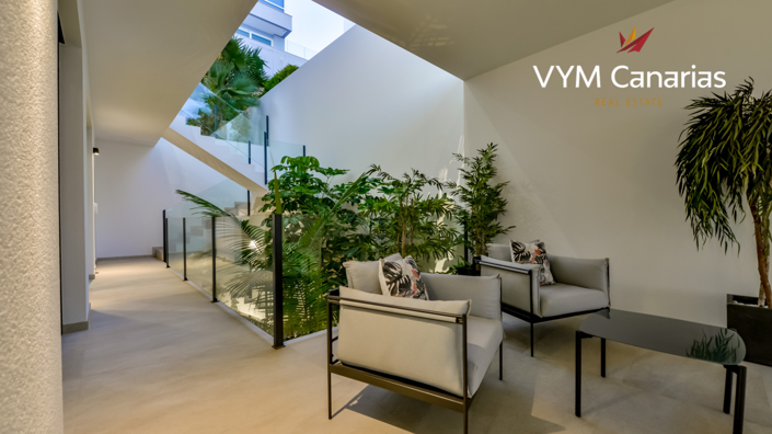 Image No.33-8 Bed Villa for sale