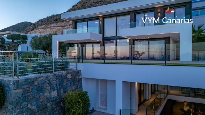 Image No.47-8 Bed Villa for sale