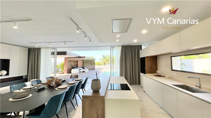 Image No.12-5 Bed Villa for sale