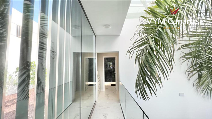 Image No.17-5 Bed Villa for sale