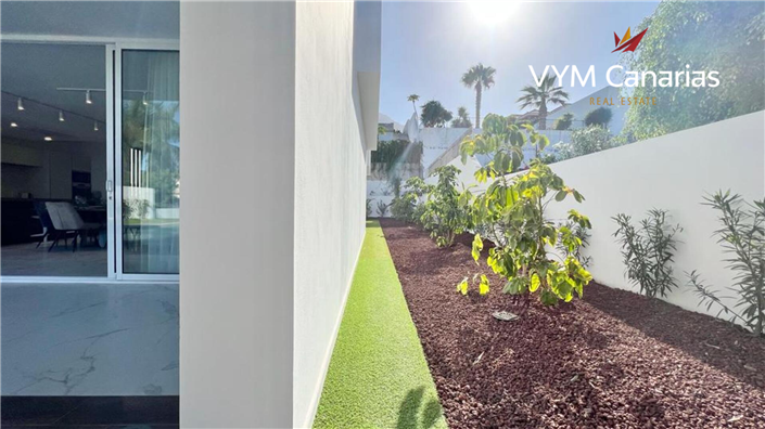 Image No.32-5 Bed Villa for sale