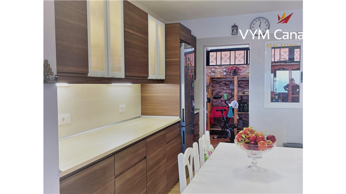 Image No.21-3 Bed Apartment for sale