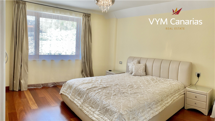 Image No.10-3 Bed Villa for sale