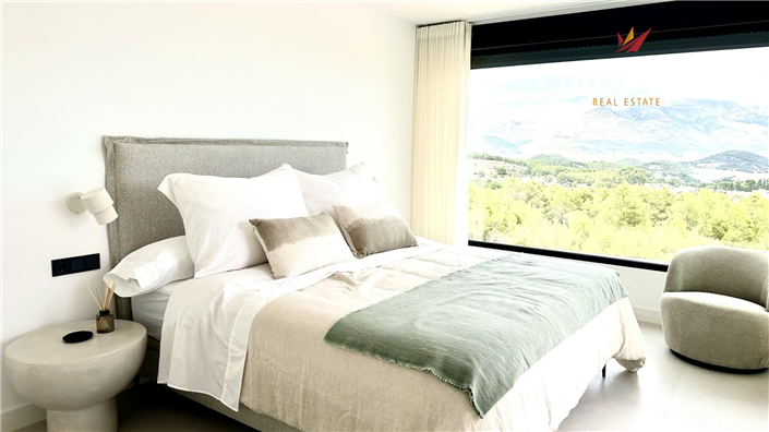 Image No.26-3 Bed Villa for sale