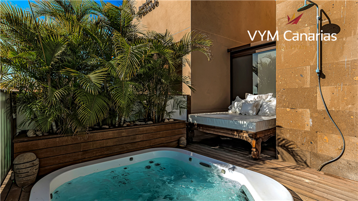 Image No.19-3 Bed Townhouse for sale