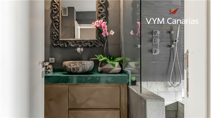 Image No.28-3 Bed Townhouse for sale